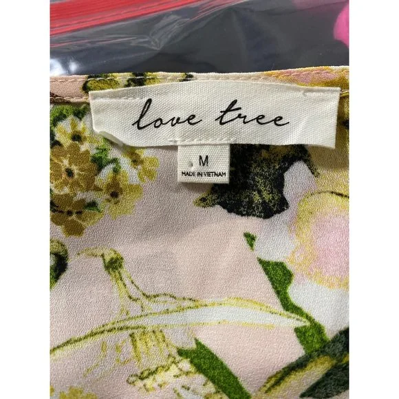 Love Tree M Floral Blush Lace Trim Romper - Picture 5 of 6